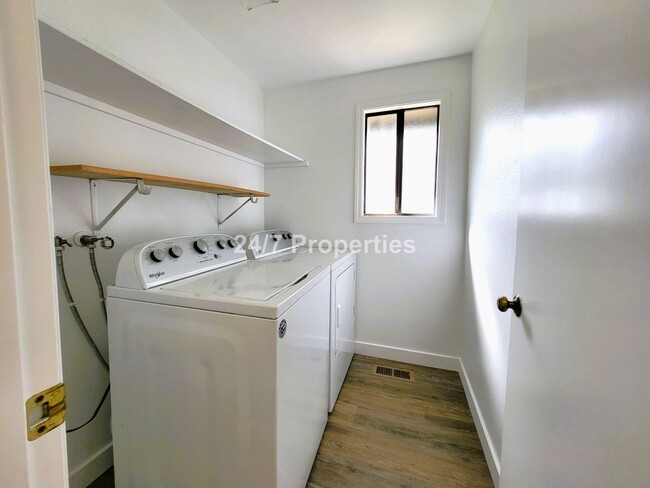 Building Photo - Winter discount - $200 OFF - 3BD I 2BA in ...