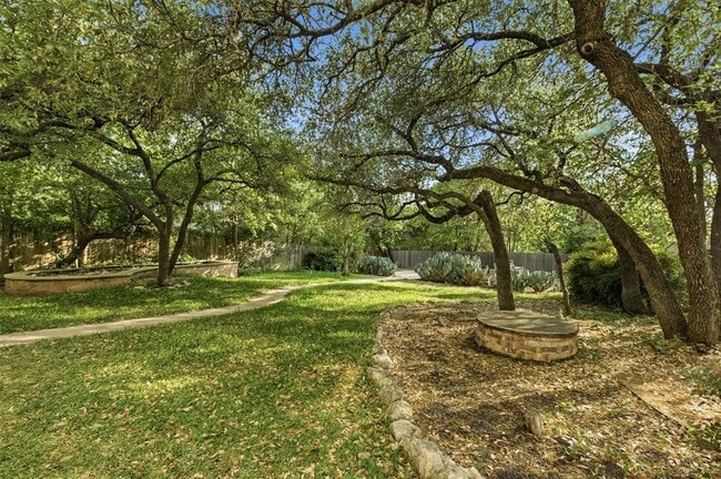 Building Photo - 5813 Miramonte Dr