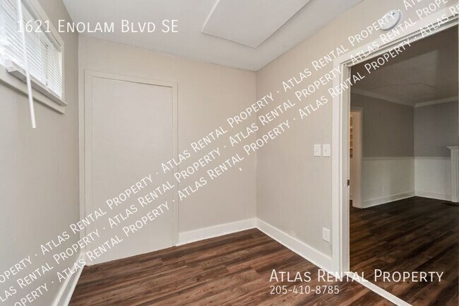 Building Photo - 1621 Enolam Blvd SE
