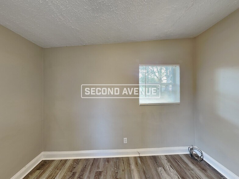 Building Photo - 4144 Katanga Dr N