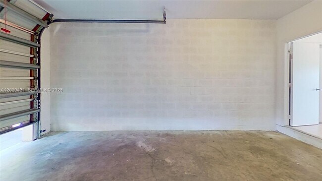 Building Photo - 2493 Centergate Dr