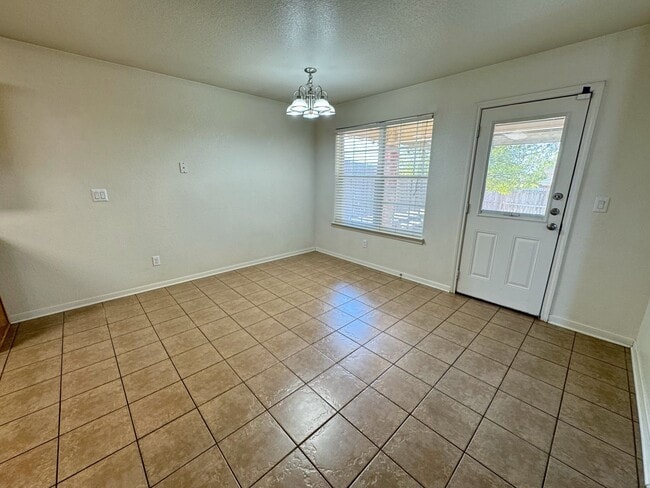 Building Photo - 3-Bedroom House for Rent in Killeen