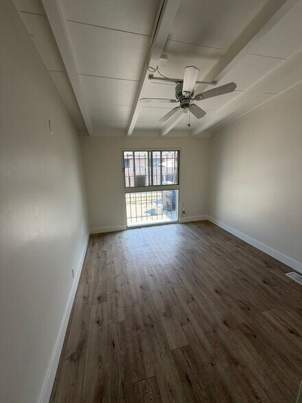 Building Photo - 2612 W Century Blvd