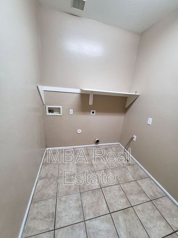 Building Photo - 17421 W Papago St