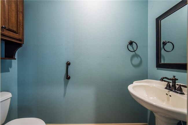 Building Photo - 3778 Prince Philipe St