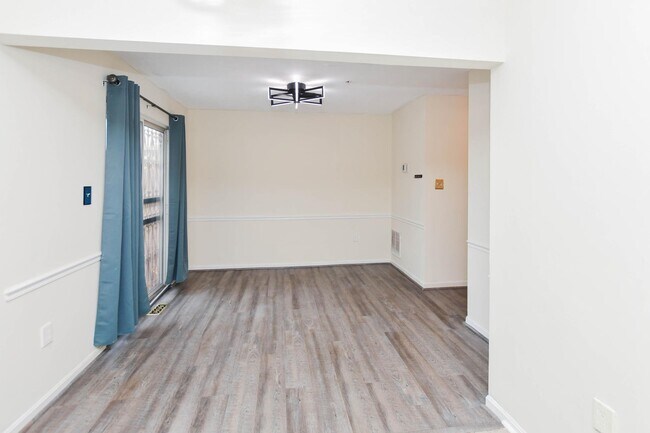 Building Photo - 1401 Deep Gorge Ct