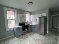 Building Photo - 220 Custer Ave