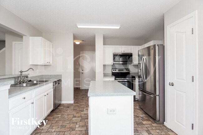 Building Photo - 14337 Fokker Pl