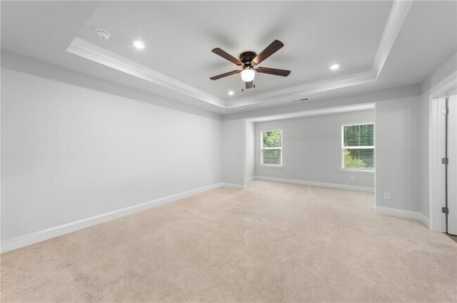 Building Photo - 96 Fairway Dr