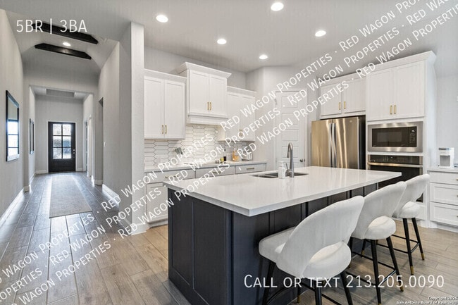 Building Photo - 149 Red Oak Ln