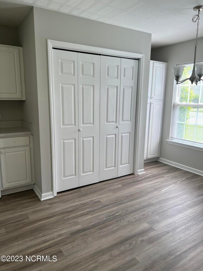 Building Photo - 4215 Williamsbrook Ln