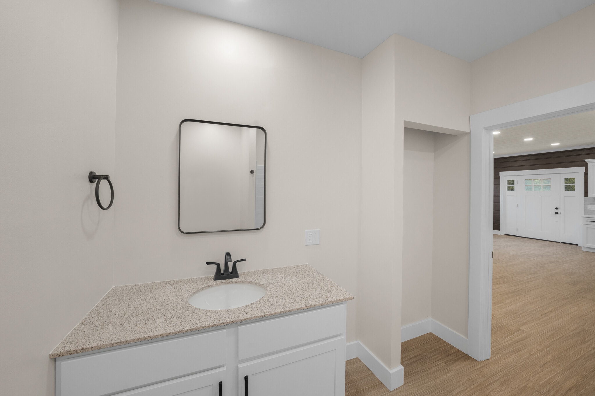 Building Photo - 71 Dreamland Park Dr