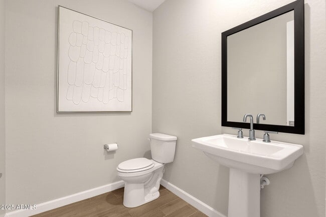 Building Photo - 5823 E Rose Garden Ln