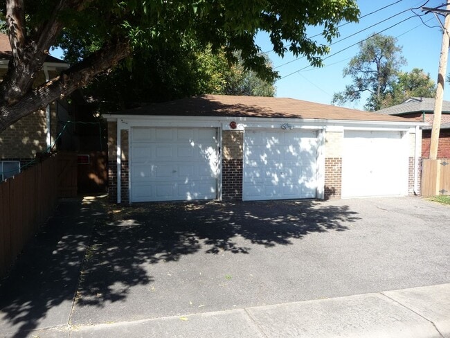 Building Photo - One Block From Sloan's Lake