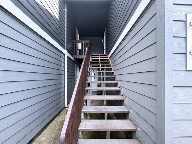 Building Photo - 5495 A St