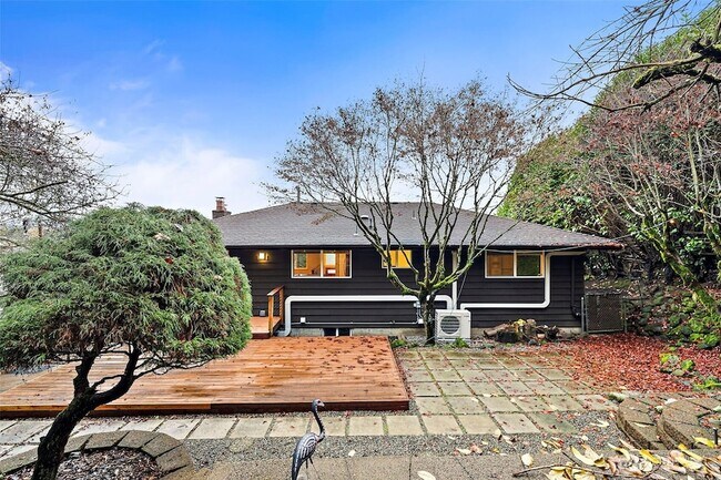 Building Photo - 3831 Letitia Ave S