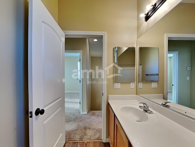 Building Photo - 3932 Yang Ct