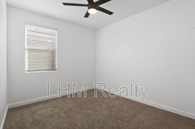 Building Photo - 12364 E Ballentine Rd