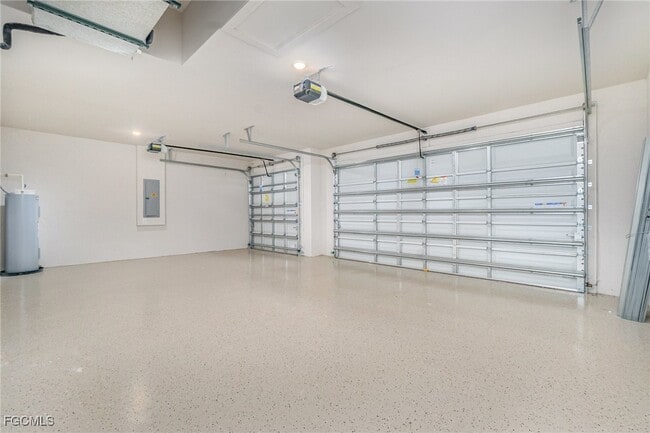 Building Photo - 3039 NW 2nd Pl