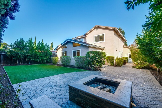 Building Photo - Remodeled Home- Gas Range- Double Pane Win...