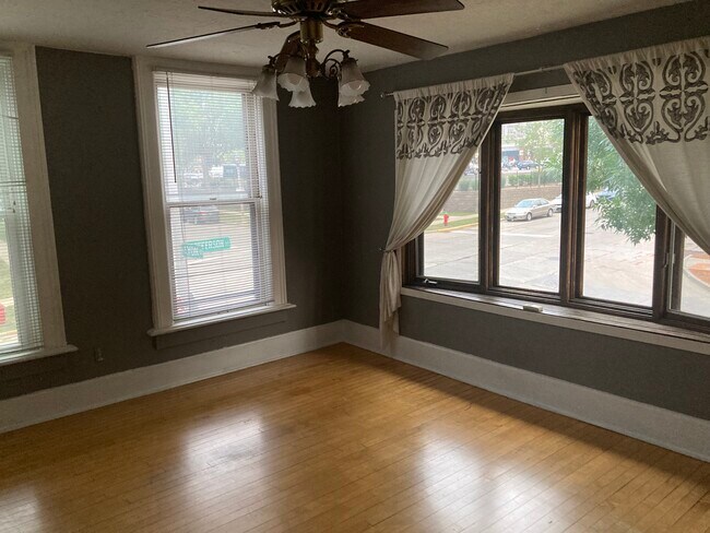 Building Photo - 1503 N Jefferson St