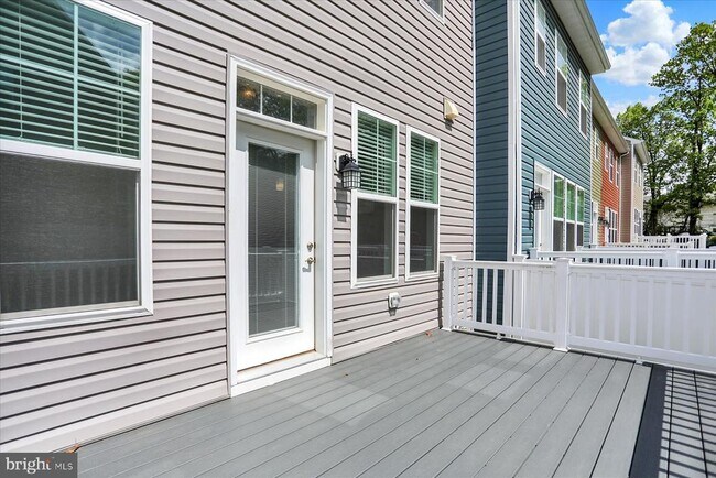 Building Photo - 11301 Carobel Ct