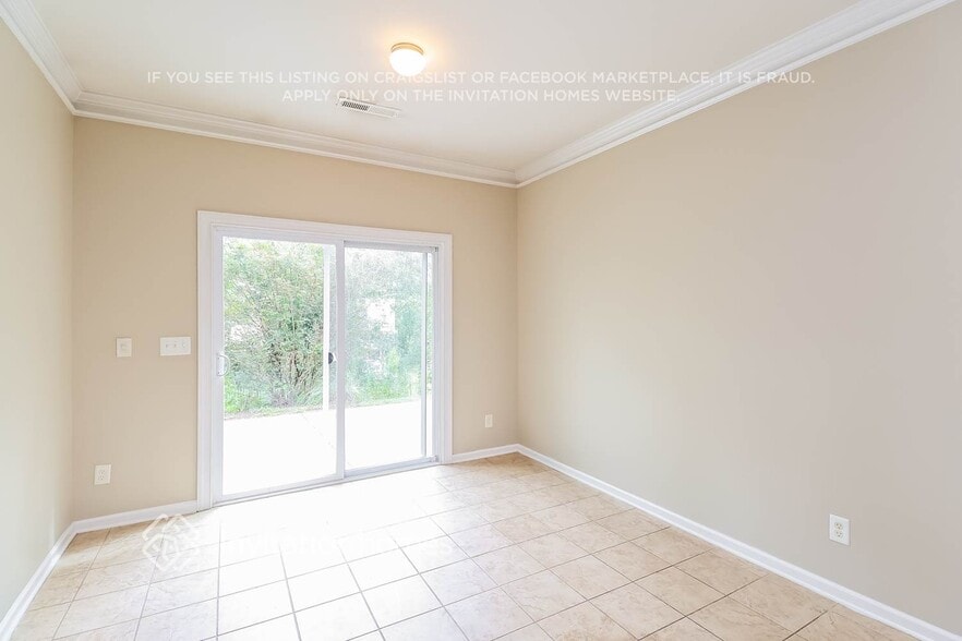 Building Photo - 1501 Ridgehaven Rd