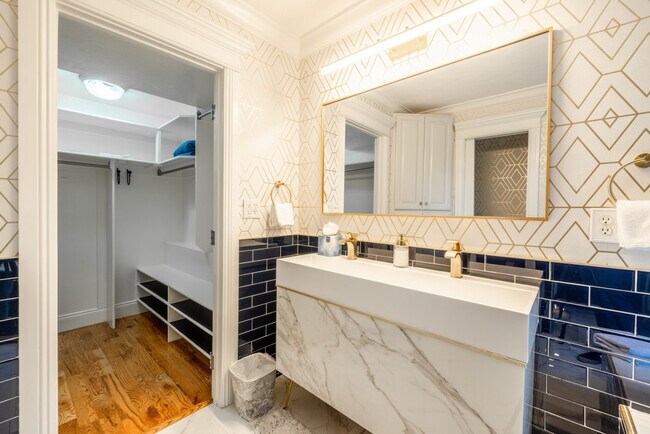 Building Photo - 10098 Wasatch Blvd