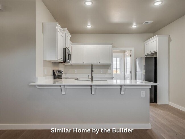 Building Photo - 112 Sterling Dr