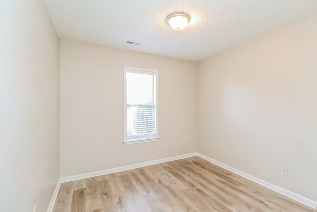 Building Photo - 4107 Regency Dr