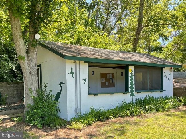 Building Photo - 1441 Middleway