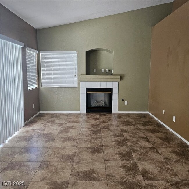 Building Photo - 9100 Valley of Fire Ave