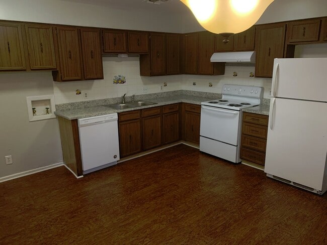 Building Photo - Duplex