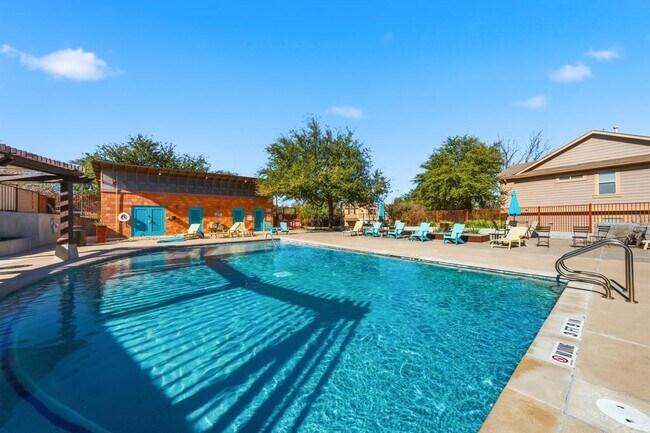 Building Photo - 1817 Carlson Dr