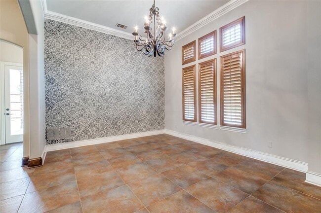 Building Photo - 2613 Round Table Blvd