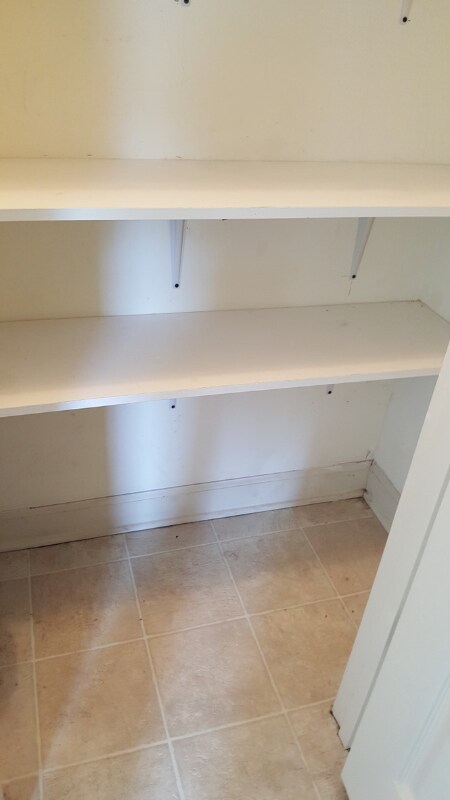 Building Photo - 609 Windcrest Dr
