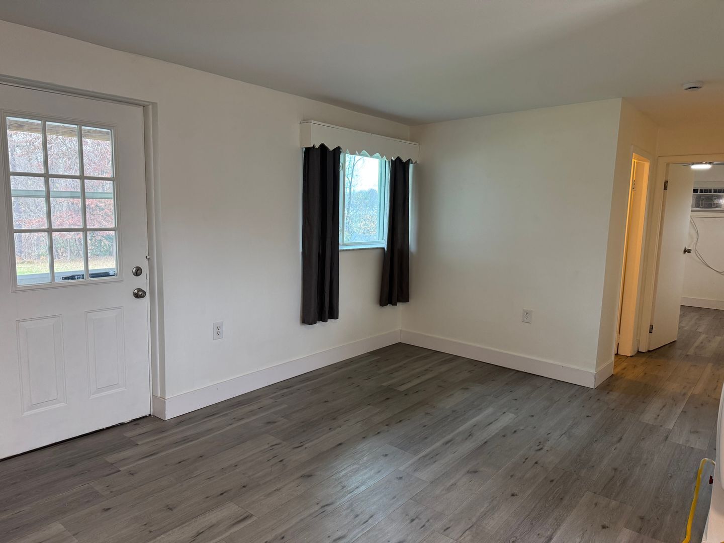 Building Photo - 4813 Sayre Ave