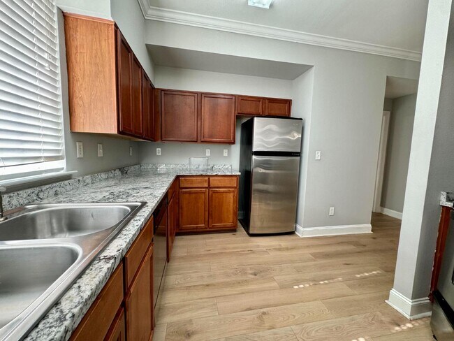 Building Photo - 3218 Veterans Memorial Pkwy