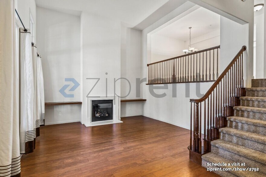 Building Photo - 3732 Aviano Way