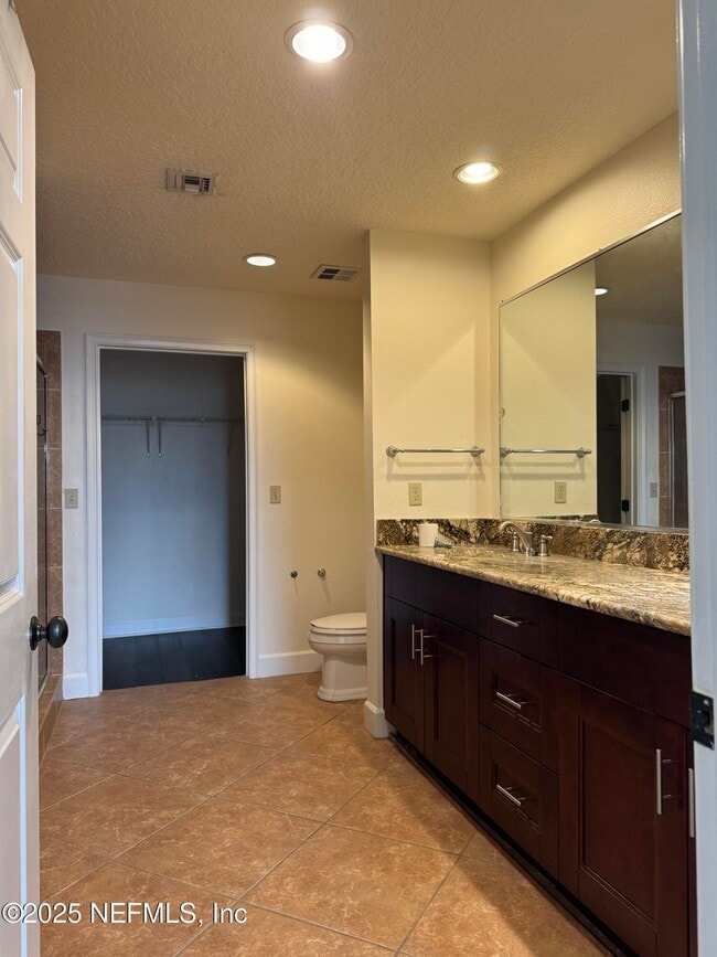 Building Photo - 1478 Riverplace Blvd