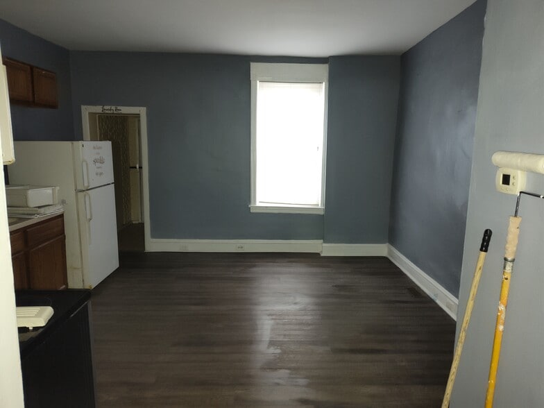 Building Photo - 4320 N Darien St