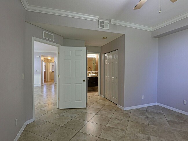 Building Photo - 4191 Bellasol Cir