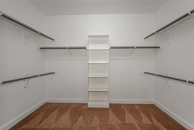 Building Photo - 17938 Fernwood Bend Dr