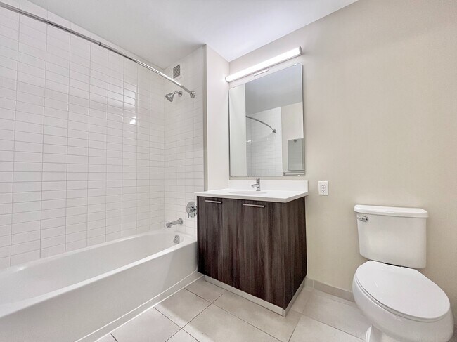 Building Photo - 1524 Sheepshead Bay Rd