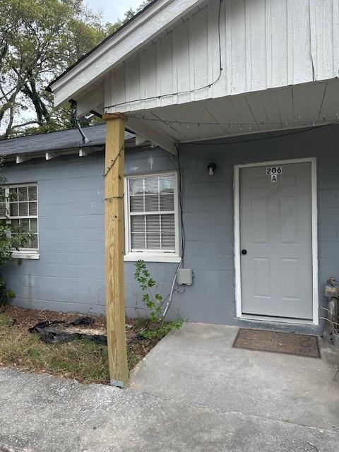 Building Photo - 204 Smith St NE