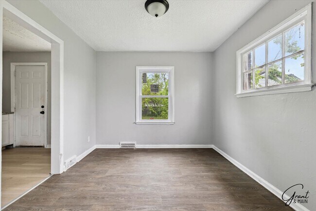 Building Photo - 18330/18332 Kelly Rd - Wise Man Investing LLC