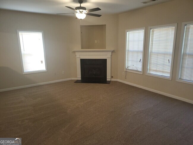 Building Photo - 91 Meeting Pl Rd