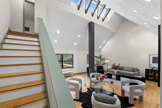 Building Photo - 2066 Tallavana Trail