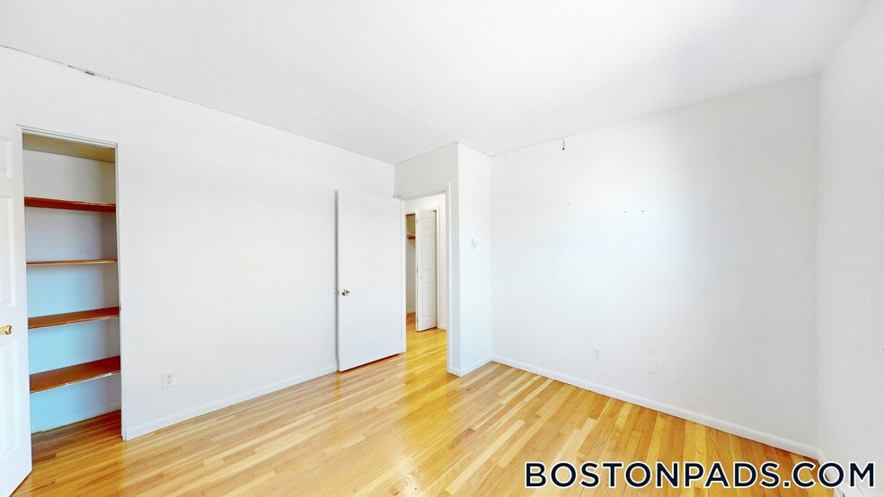 Building Photo - 525 Highland Ave