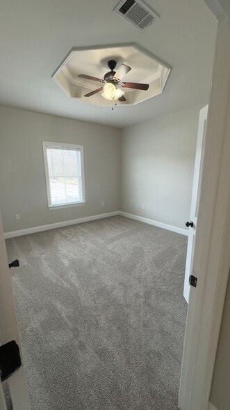 Building Photo - 12334 Village Maison Dr